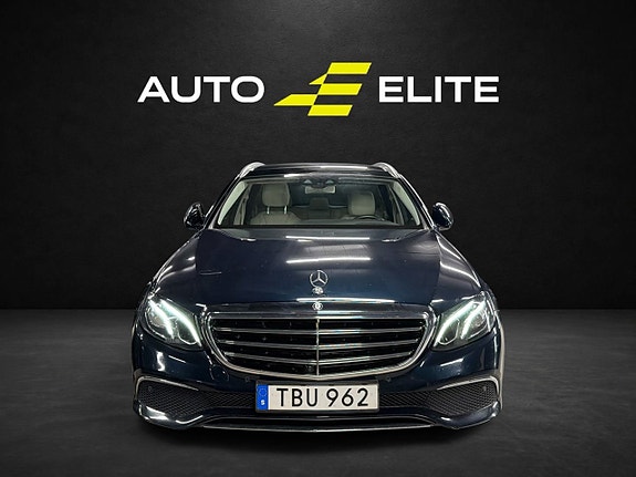 Mercedes-Benz E220 9 of 25