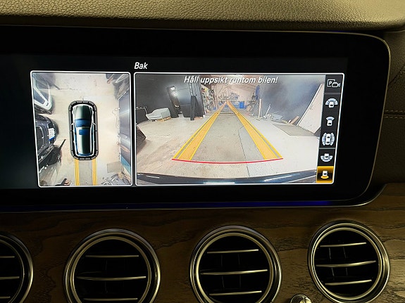Mercedes-Benz E220 19 of 25