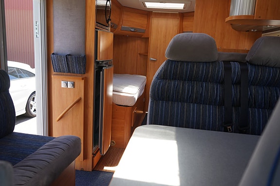 Adria Mobil Coral S 670 SLT Scandinavian Edition 131 hk 8 of 14