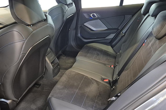 BMW 120 11 of 18