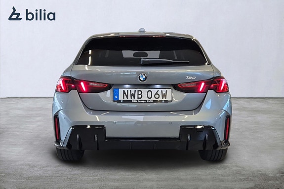 BMW 120 4 of 18