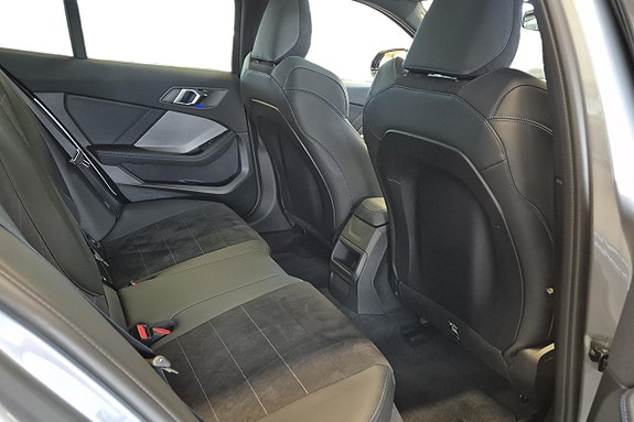 BMW 120 7 of 18