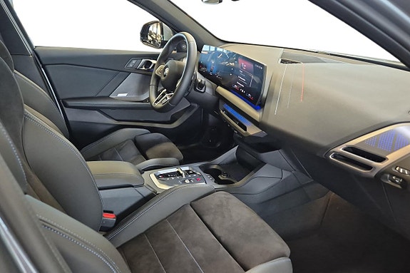 BMW 120 6 of 18