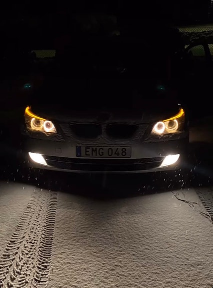 BMW 523i 12 of 12