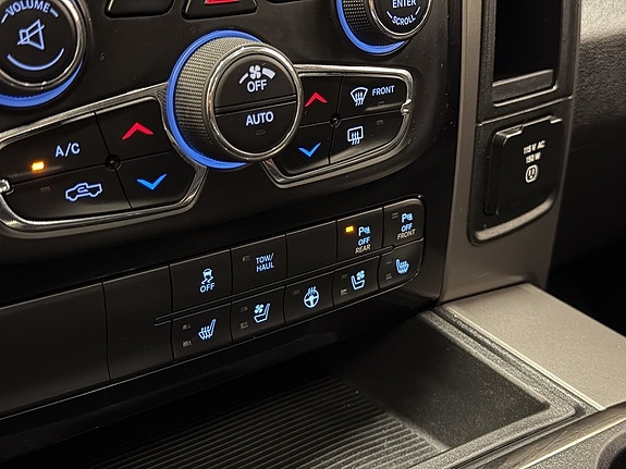 Dodge RAM 1500 23 of 30