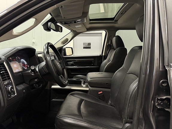Dodge RAM 1500 18 of 30