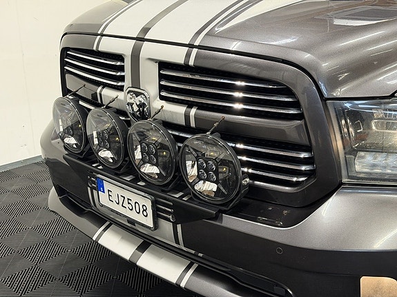Dodge RAM 1500 4 of 30