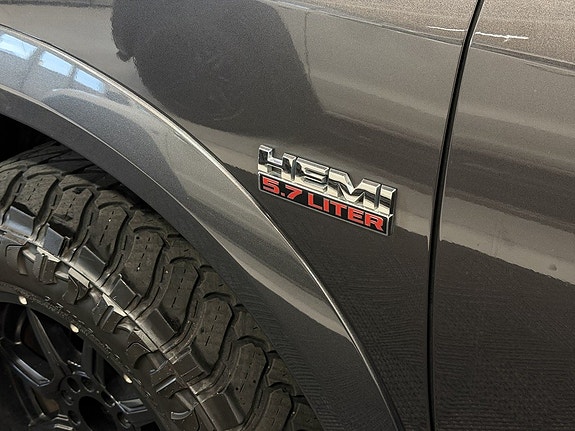 Dodge RAM 1500 7 of 30