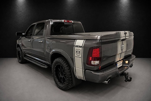Dodge RAM 1500 3 of 30