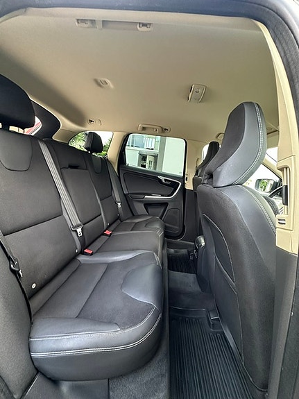Volvo XC60 5 of 5