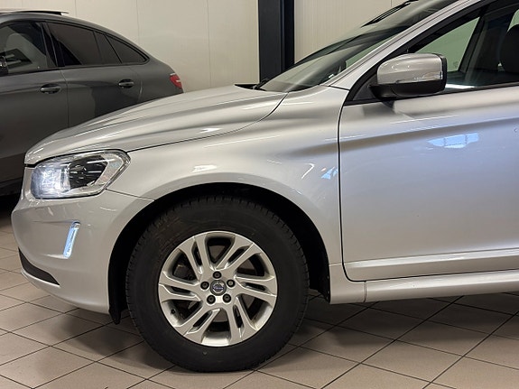 Volvo XC60 4 of 18