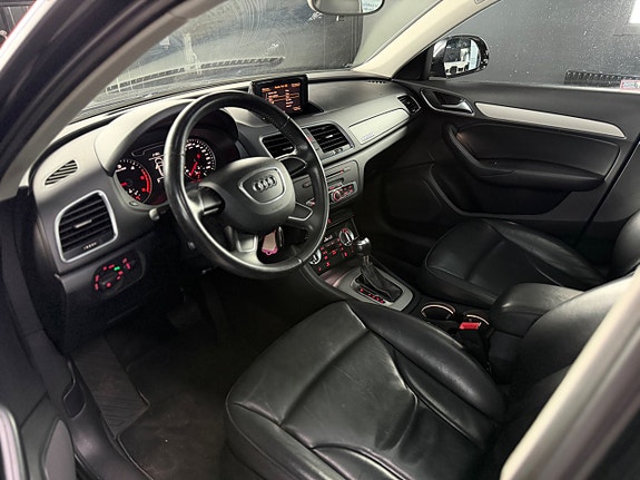Audi Q3 6 of 12