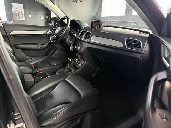 Audi Q3 8 of 12