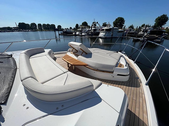 Princess V55 - 2024 | 2 x Volvo Penta D13-1000 5 of 5