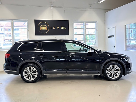 Volkswagen Passat Alltrack 6 of 19