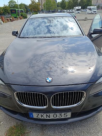 BMW 750I 2010 photo 2
