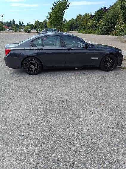 BMW 750I 2010 photo 5