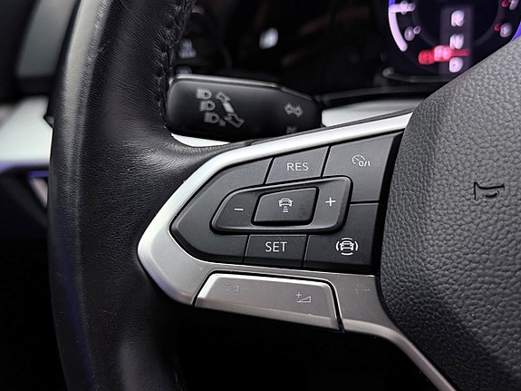 Volkswagen Golf VIII 19 of 30