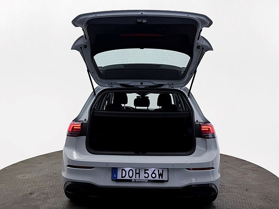 Volkswagen Golf VIII 8 of 30