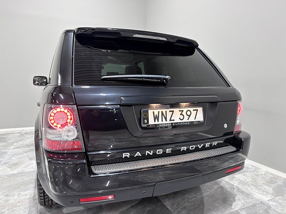 Land Rover Range Rover Sport 7 of 30