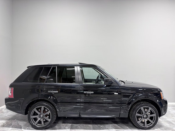 Land Rover Range Rover Sport 9 of 30