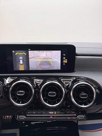 Mercedes-Benz CLA200 14 of 14