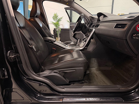 Volvo XC70 10 of 20