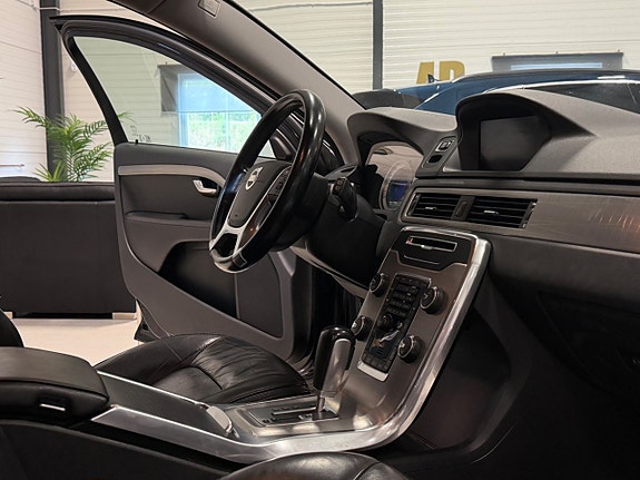 Volvo XC70 14 of 20