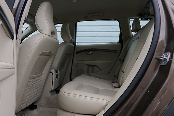 Volvo XC70 19 of 22
