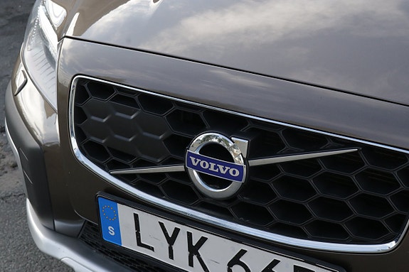 Volvo XC70 3 of 5