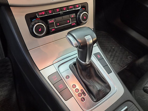 Volkswagen Passat 11 of 12