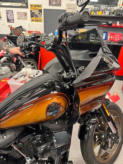 Harley-Davidson Lowrider ST 2 of 3