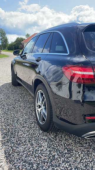 Mercedes-Benz GLC250 d 3 of 5