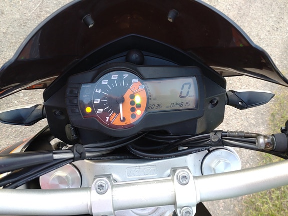 KTM KTM 690 DUKE BLACK ABS 5 of 5
