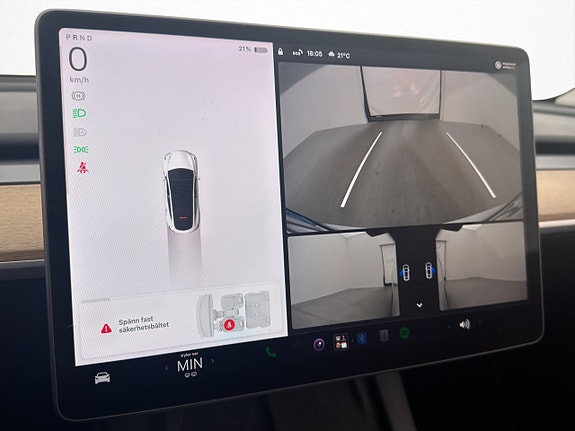 Tesla Model Y 18 of 30