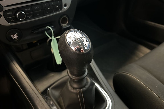 Renault Megane 22 of 29