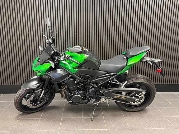 Kawasaki Z900 Spara 7.100:- 3 of 4