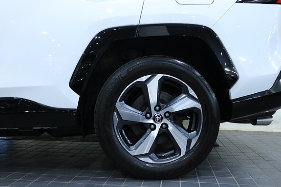 Toyota RAV4 12 of 30