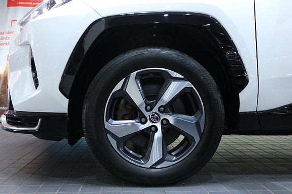 Toyota RAV4 17 of 30