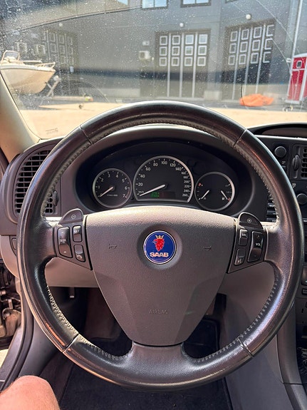 Saab 9-3 4 of 5