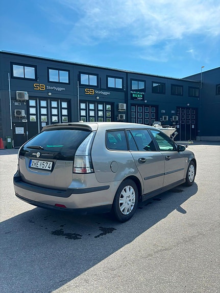 Saab 9-3 2 of 5