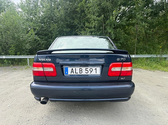 Volvo S70 3 of 5