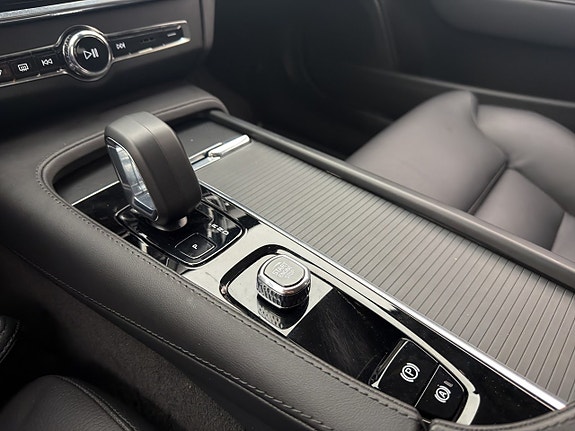 Volvo V90 Cross Country 25 of 30