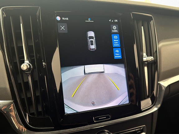 Volvo V90 Cross Country 20 of 30