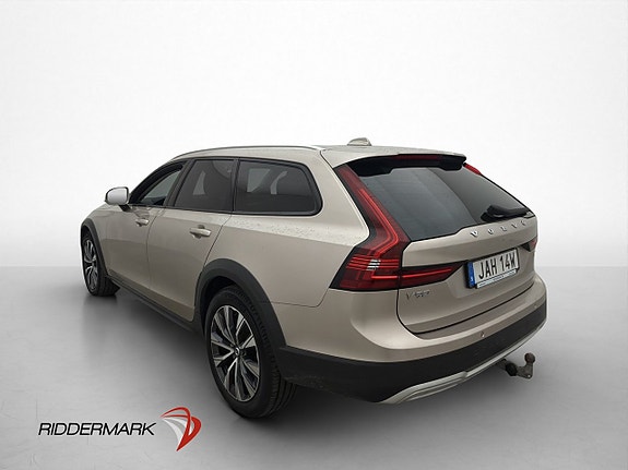 Volvo V90 Cross Country 8 of 30