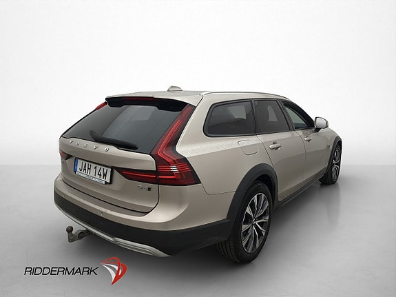 Volvo V90 Cross Country 5 of 30