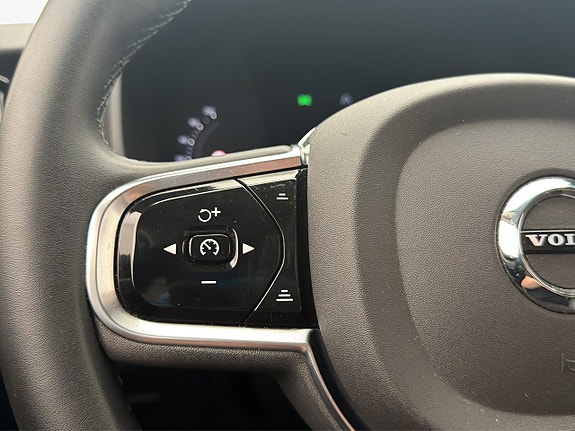 Volvo V90 Cross Country 16 of 30
