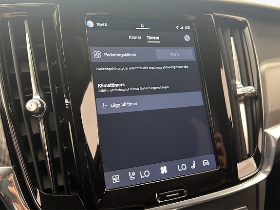 Volvo V90 Cross Country 24 of 30