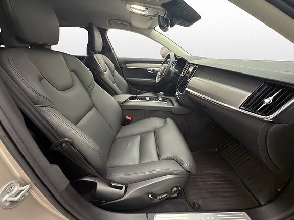 Volvo V90 Cross Country 26 of 30
