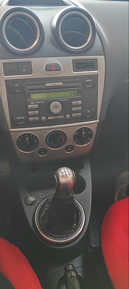 Ford Fiesta 5 of 5